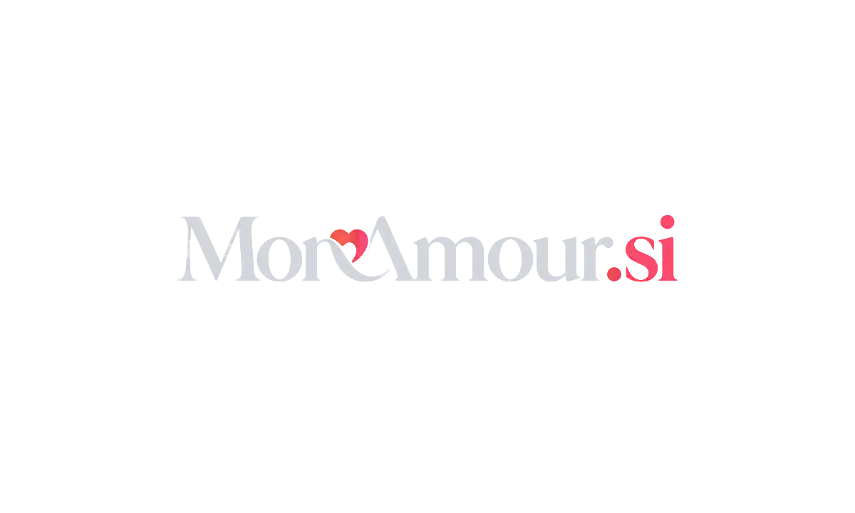 MonAmour.si logo